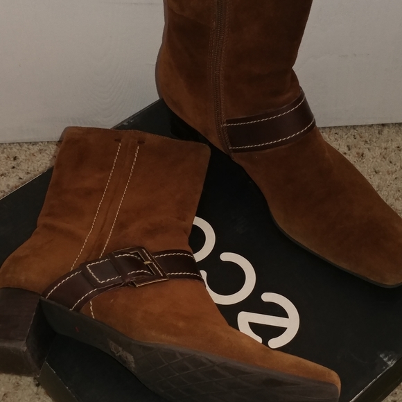 ecco suede boots